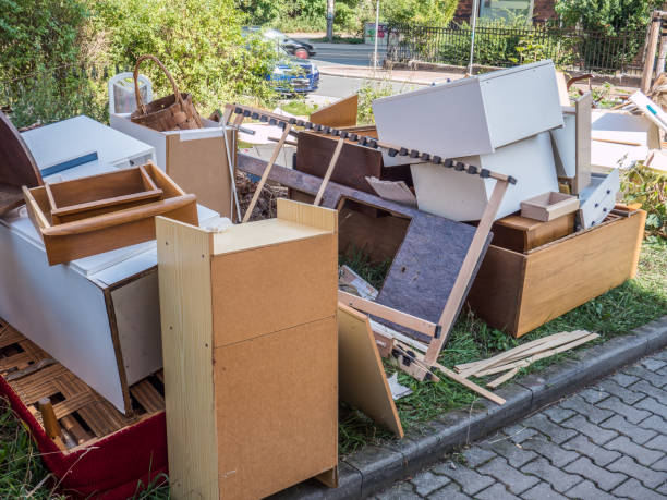 Best Yard Waste Removal  in Lake Stickney, WA